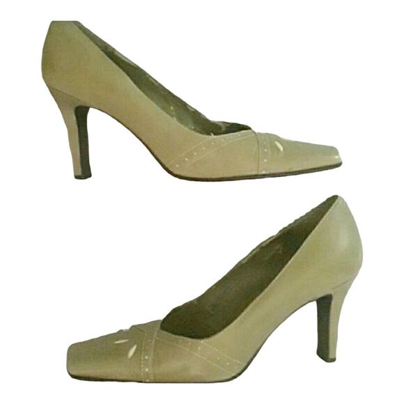 NINE WEST Green Leather Heels Pumps Size 7M Vintage Vibes and Retro Style Y2K - Picture 3 of 8